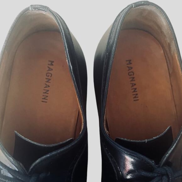 Magnanni Black Leather Dress Shoes | Size 11 - Picture 7 of 11